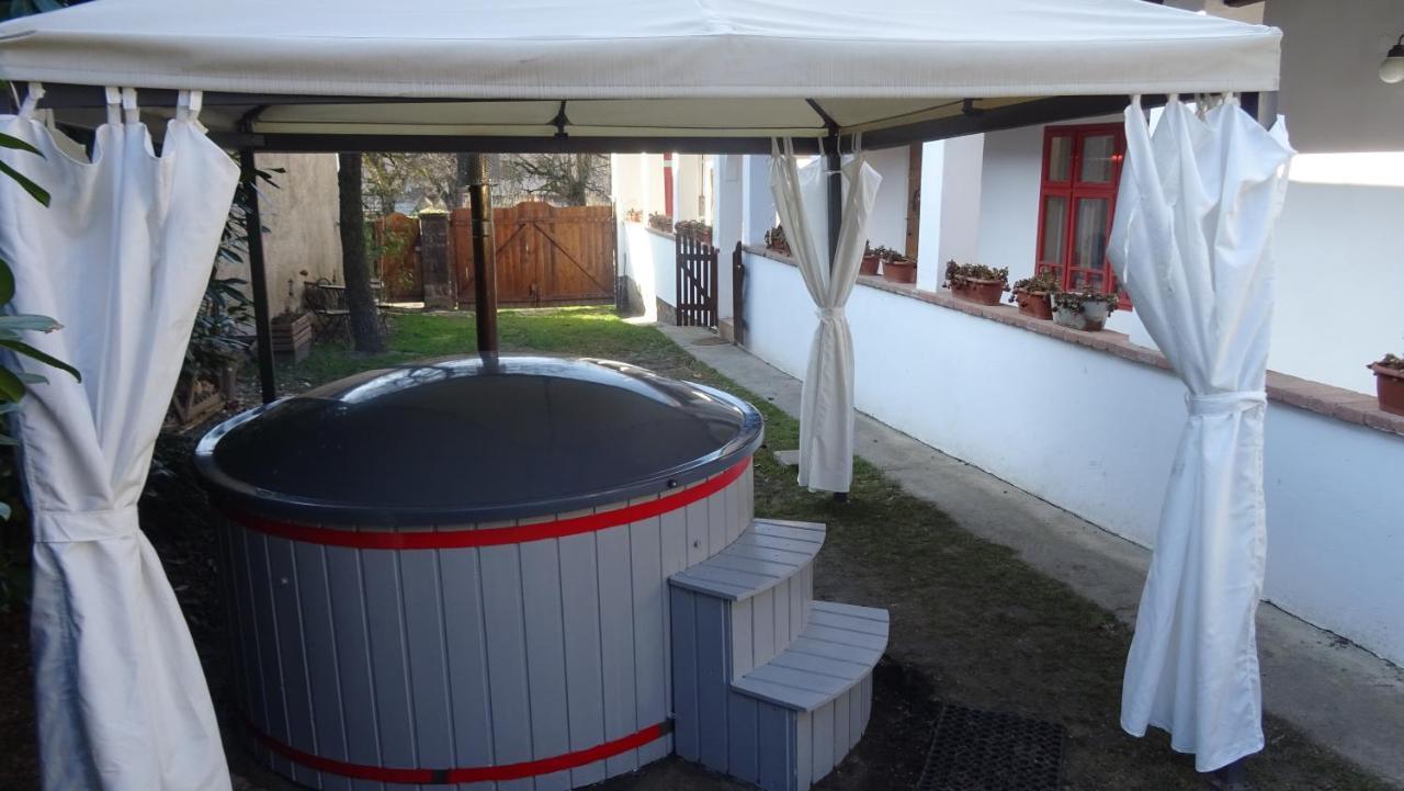 Padlaskincsek Muskatlis Vendeghaz Nagyborzsony Exterior photo